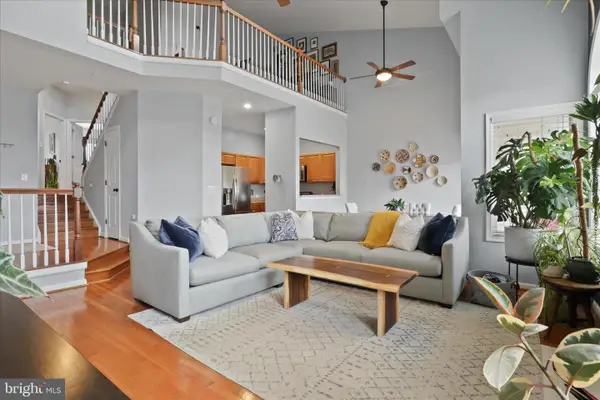 2323 Henshaw Pl #303, ALEXANDRIA, VA 22311