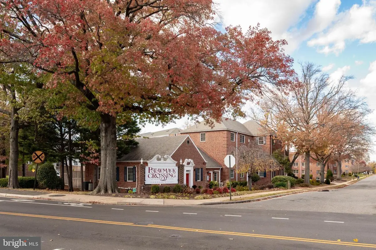 1630 W Abingdon Dr #202, Alexandria, VA 22314 - #1