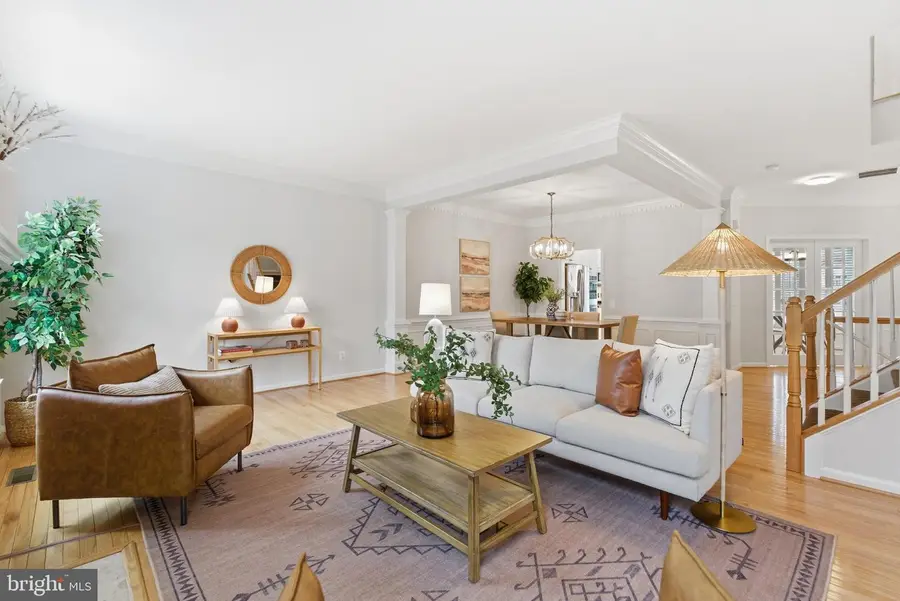 4645 Lambert Dr, Alexandria, VA 22311 - #2