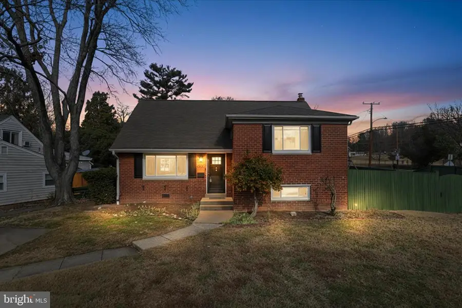 5201 Richenbacher Ave, Alexandria, VA 22304 - #2