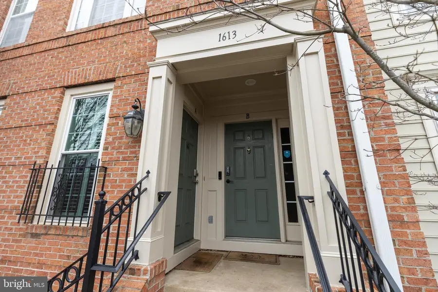 1613 Potomac Greens Dr #a, Alexandria, VA 22314 - #3
