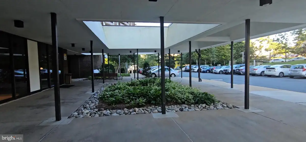 250 S Reynolds St #206, Alexandria, VA 22304 - Image #1