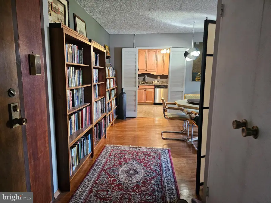 250 S Reynolds St #206, Alexandria, VA 22304 - Image #2
