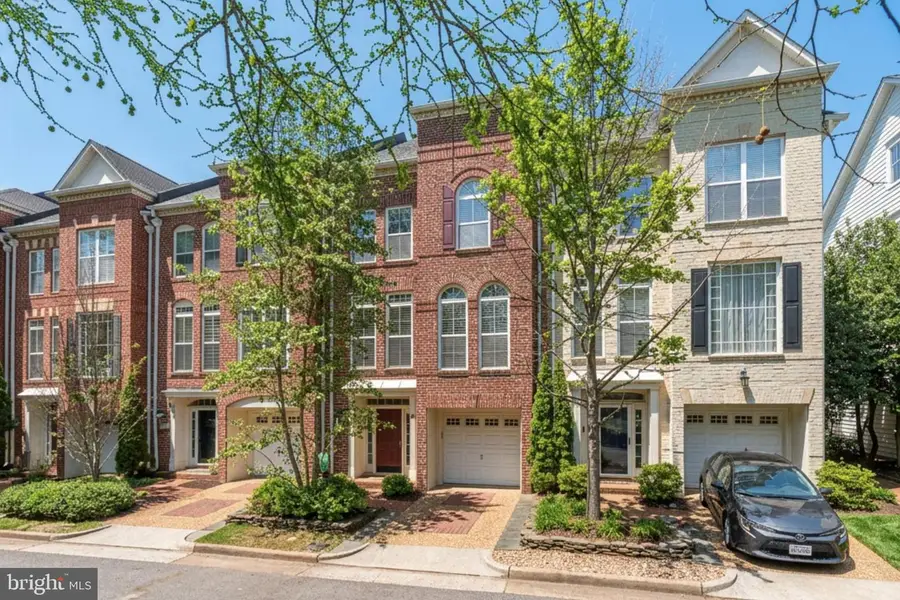 5236 Brawner Pl, Alexandria, VA 22304 - #2