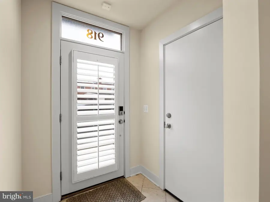 918 Pete Jones Way, Alexandria, VA 22314 - Image #3