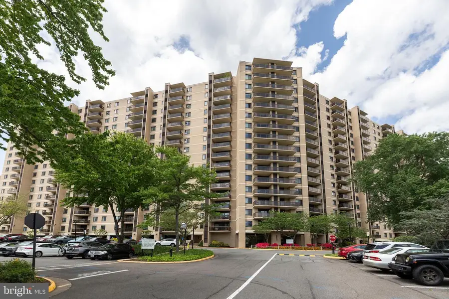 203 Yoakum Pkwy #1520, Alexandria, VA 22304 - Image #2