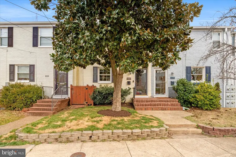 227 Guthrie Ave, Alexandria, VA 22305 - Image #2