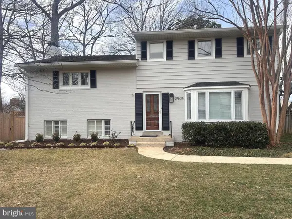 2904 Farm Rd, ALEXANDRIA, VA 22302