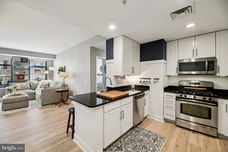 525 N Fayette St #218, Alexandria, VA 22314 - Image #3