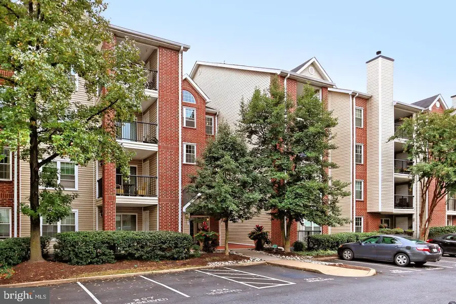 3311 Wyndham Cir #2195, Alexandria, VA 22302 - Image #2