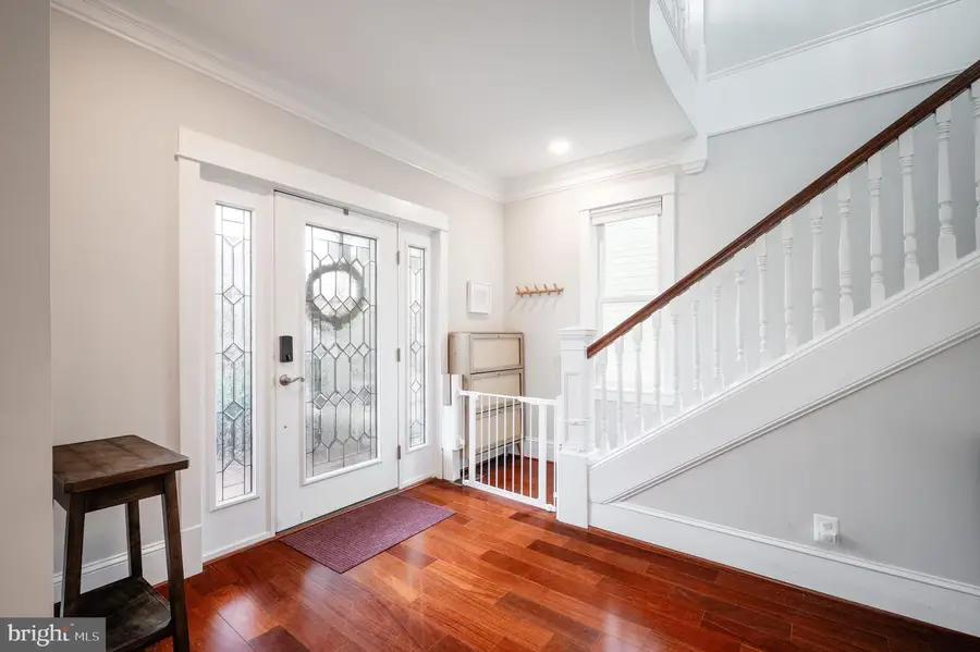 106 E Oxford Ave E, Alexandria, VA 22301 - #2