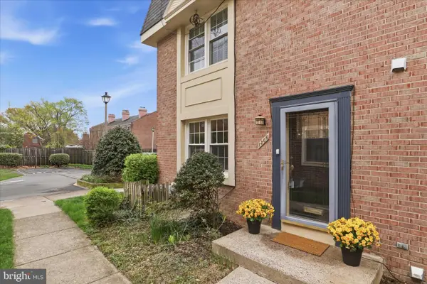 1306 Chetworth Ct, ALEXANDRIA, VA 22314