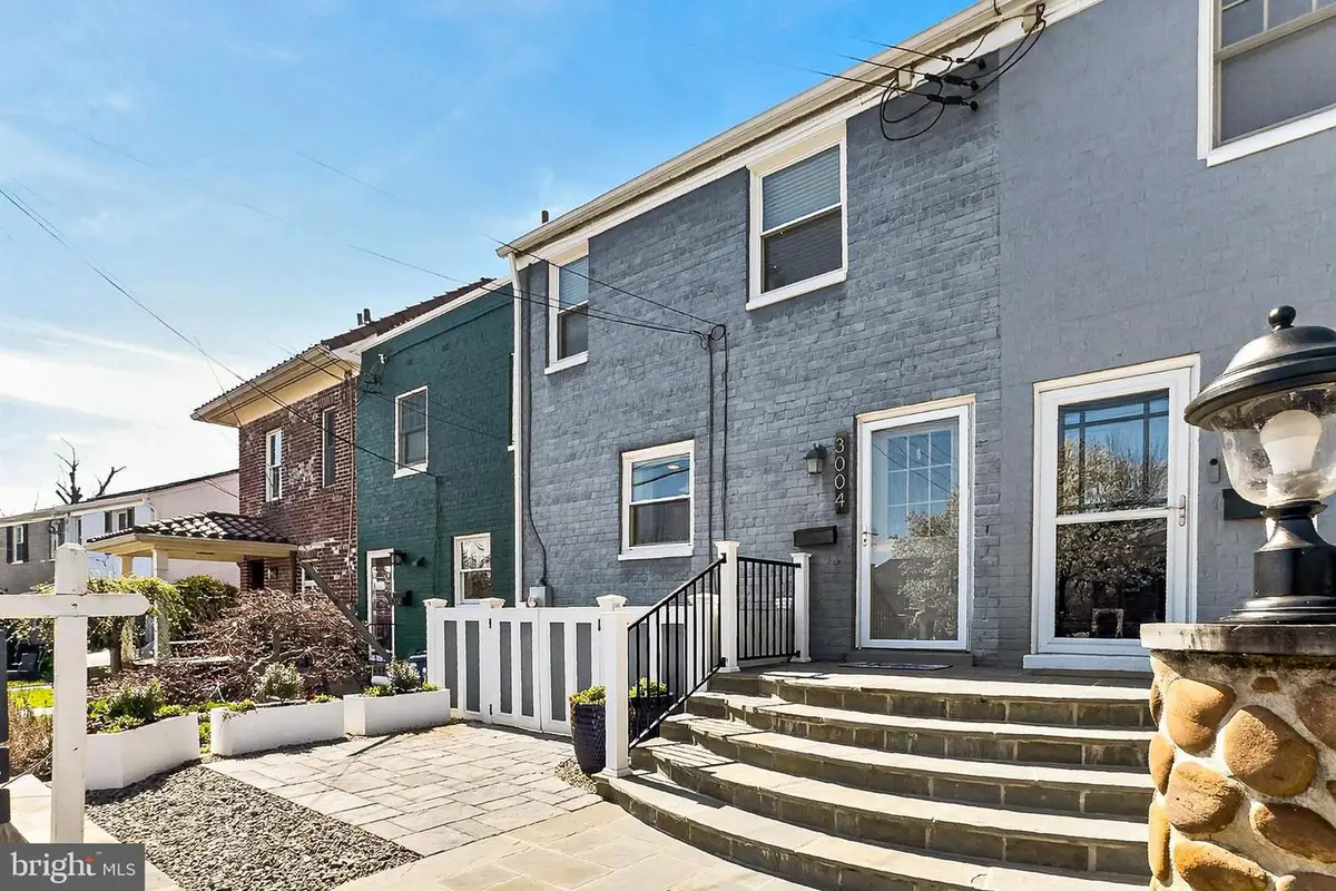 3004 Hickory St, Alexandria, VA 22305 - #1