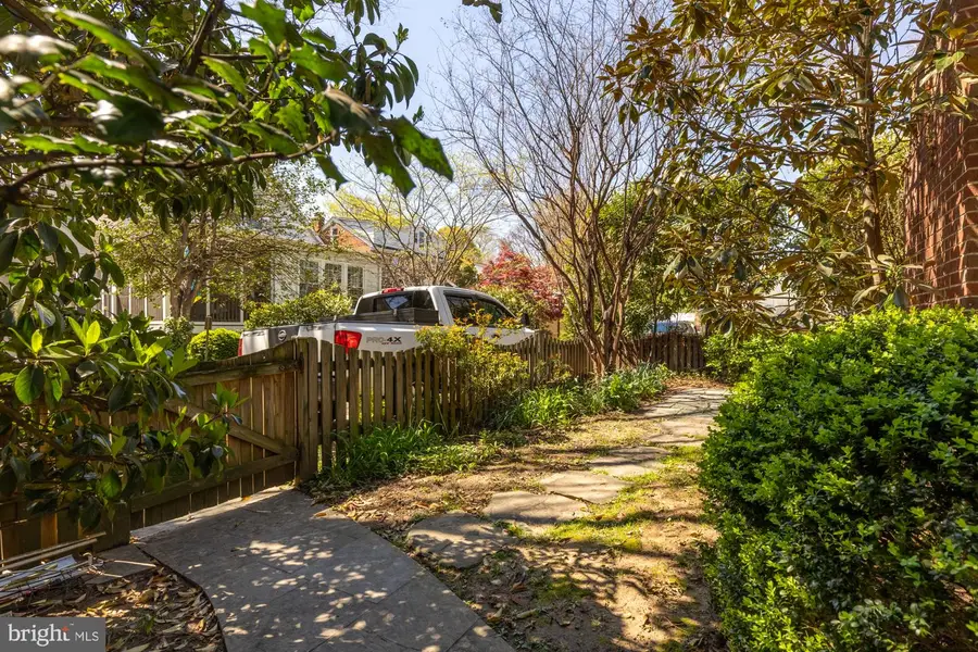 2404 King St, Alexandria, VA 22301 - #3