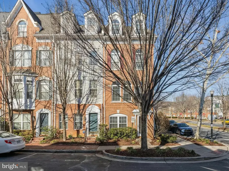 5051 Kilburn St, Alexandria, VA 22304 - #2