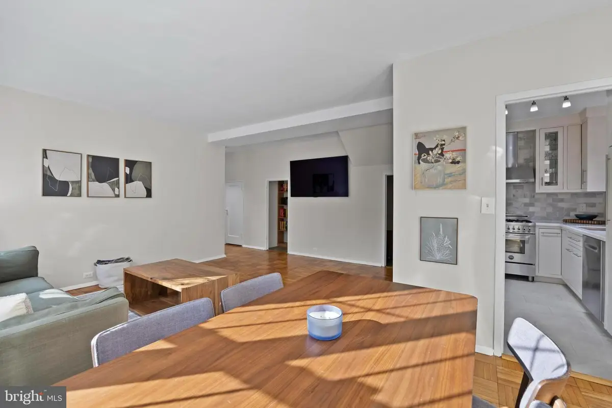 3363 Martha Custis Dr, Alexandria, VA 22302 - Image #1