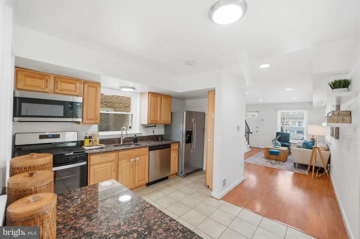 331 Laverne Ave, Alexandria, VA 22305 - #1