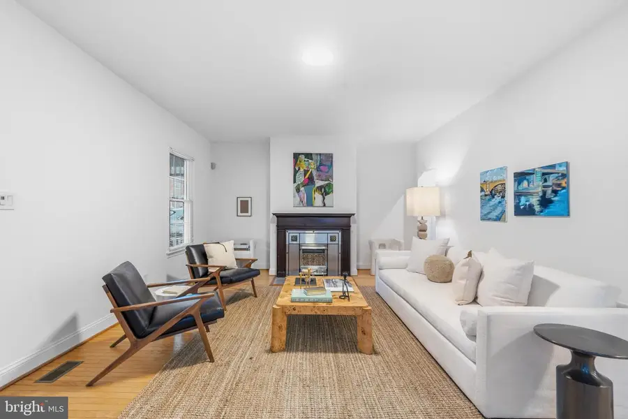 320 Laverne Ave, Alexandria, VA 22305 - #2