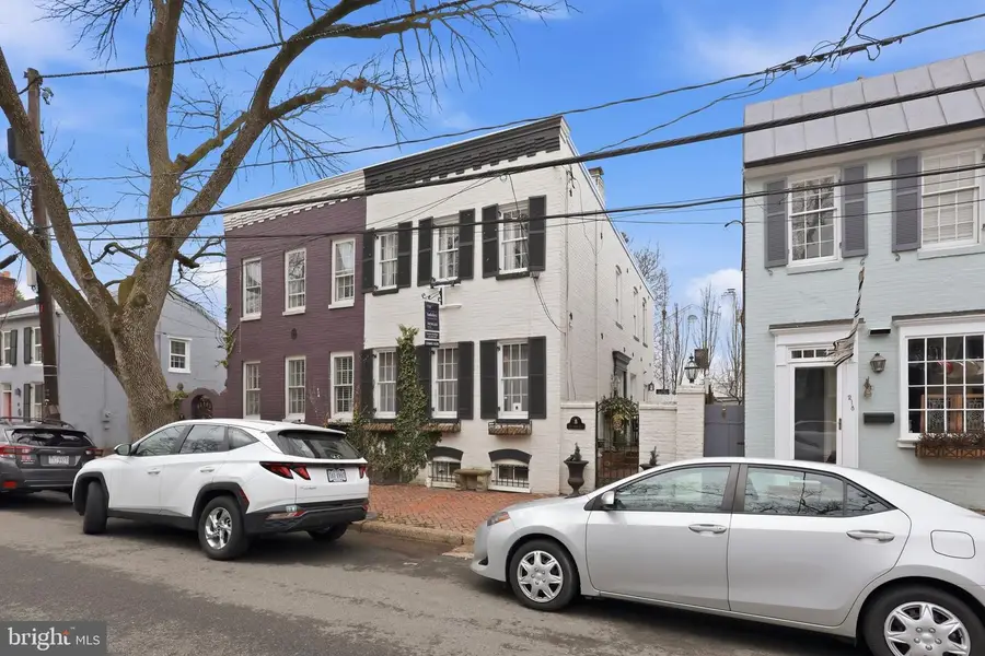 216 N Pitt St, Alexandria, VA 22314 - #3