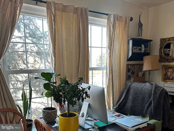 3315 Wyndham Cir #2233, ALEXANDRIA, VA 22302