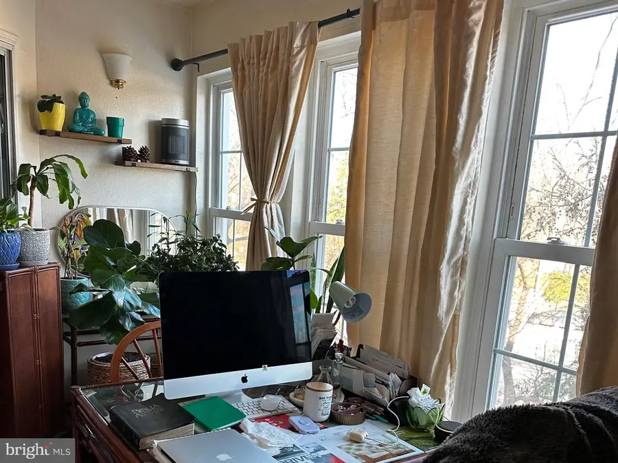 3315 Wyndham Cir #2233, Alexandria, VA 22302 - #2