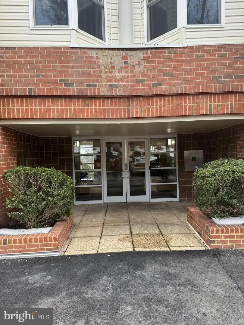 301 S Reynolds St #611, Alexandria, VA 22304 - #2