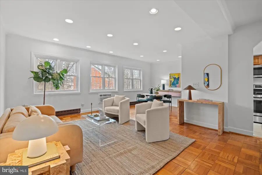 3206 Gunston Rd, Alexandria, VA 22302 - #3