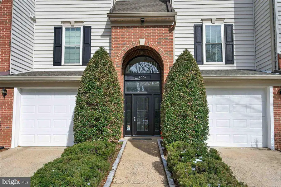 4667 Longstreet Ln #106, Alexandria, VA 22311 - #3