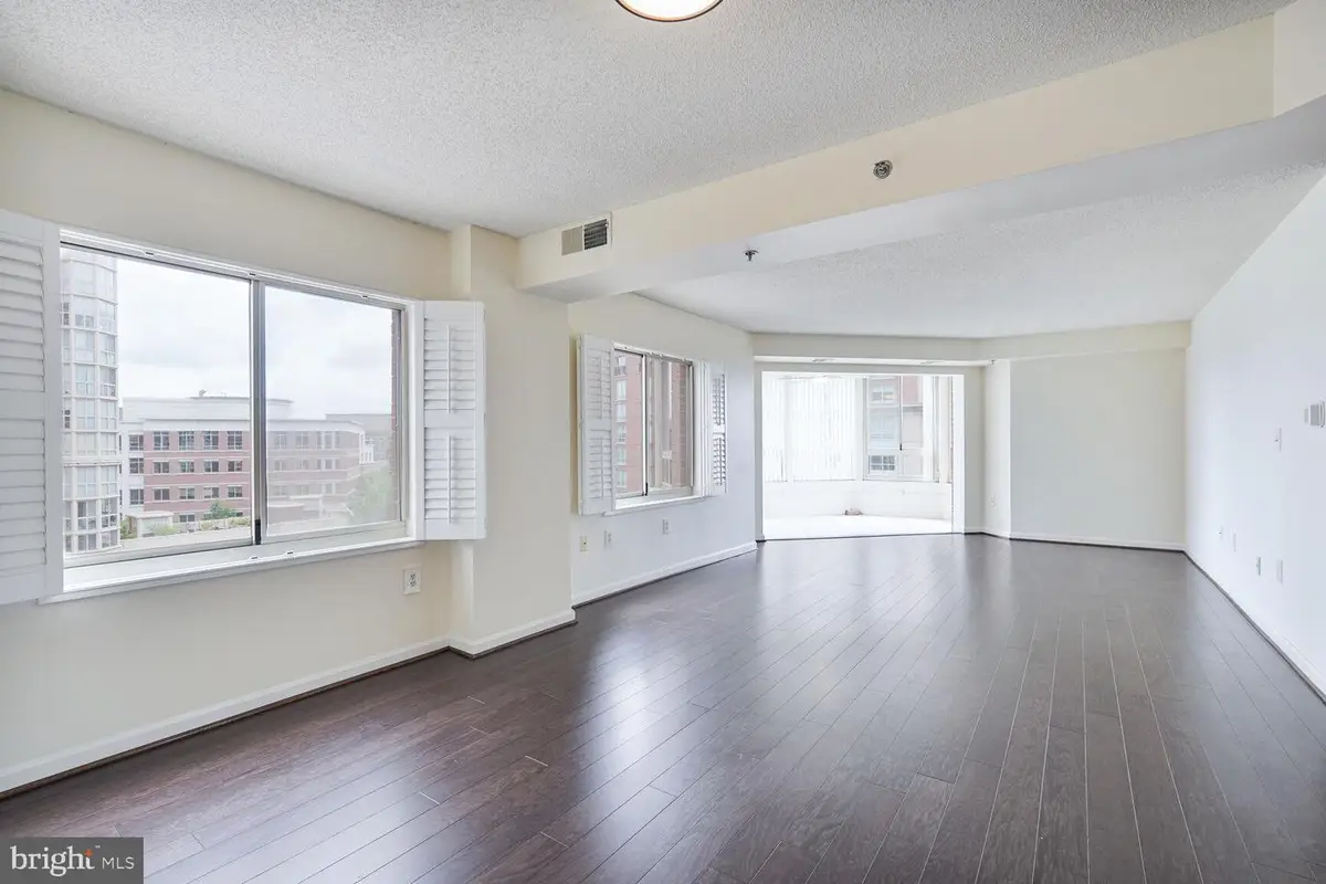 2151 Jamieson Ave #809, Alexandria, VA 22314 - #1