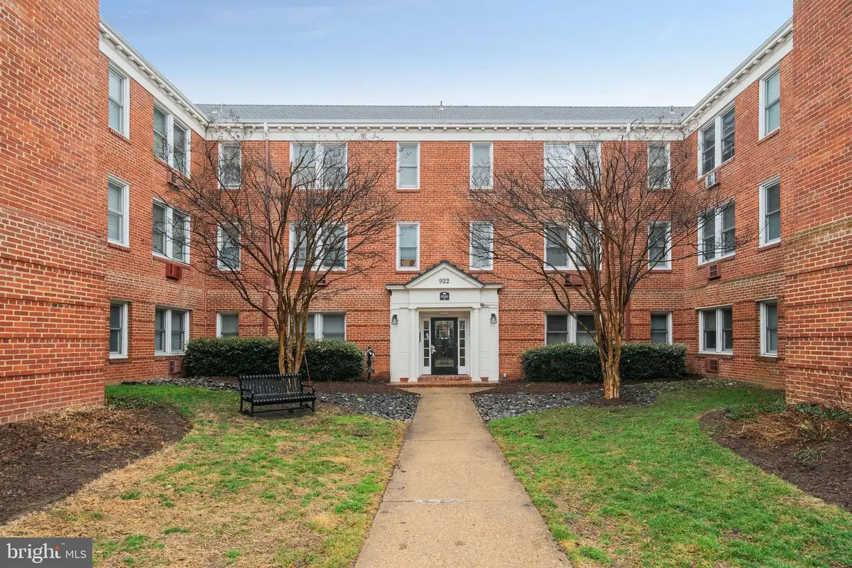922 S Washington St #311, Alexandria, VA 22314 - #1