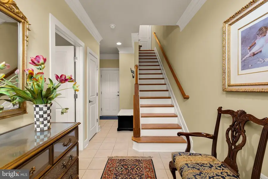 2113 Main Line Blvd, Alexandria, VA 22301 - #3