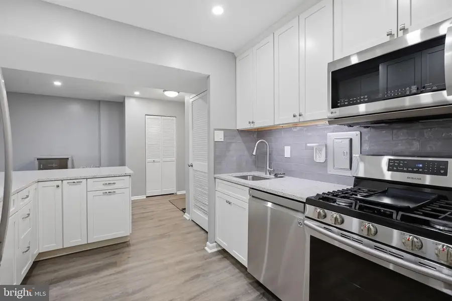 5340 Holmes Run Pkwy #1017, Alexandria, VA 22304 - #3