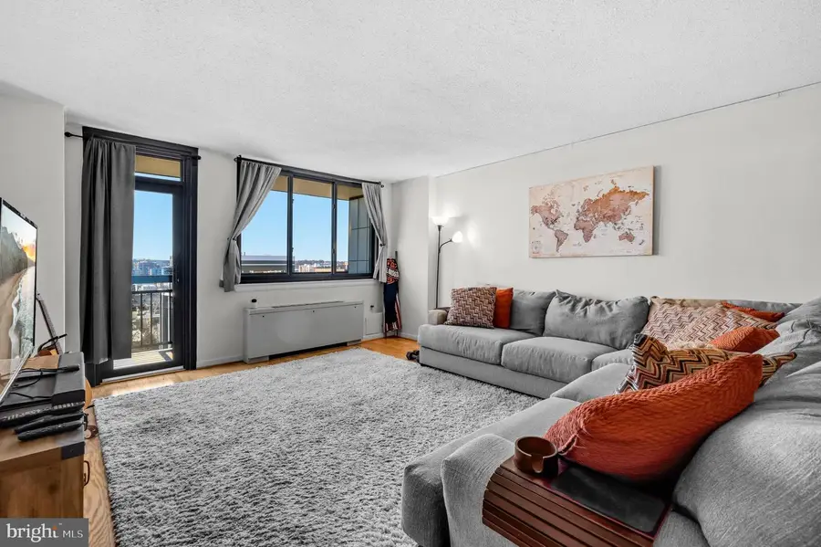 801 N Pitt St #1209, Alexandria, VA 22314 - #2