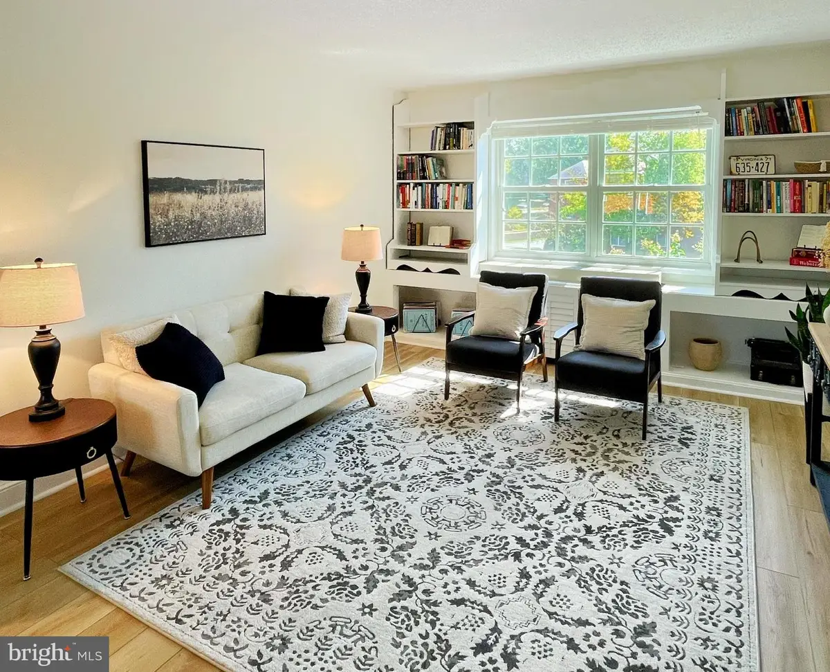 1632 W Abingdon Dr #302, Alexandria, VA 22314 - #1