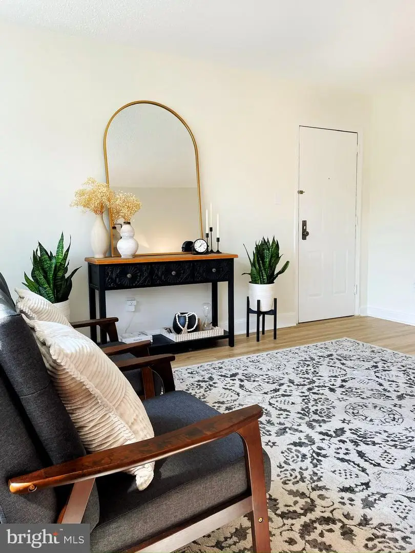 1632 W Abingdon Dr #302, Alexandria, VA 22314 - #3