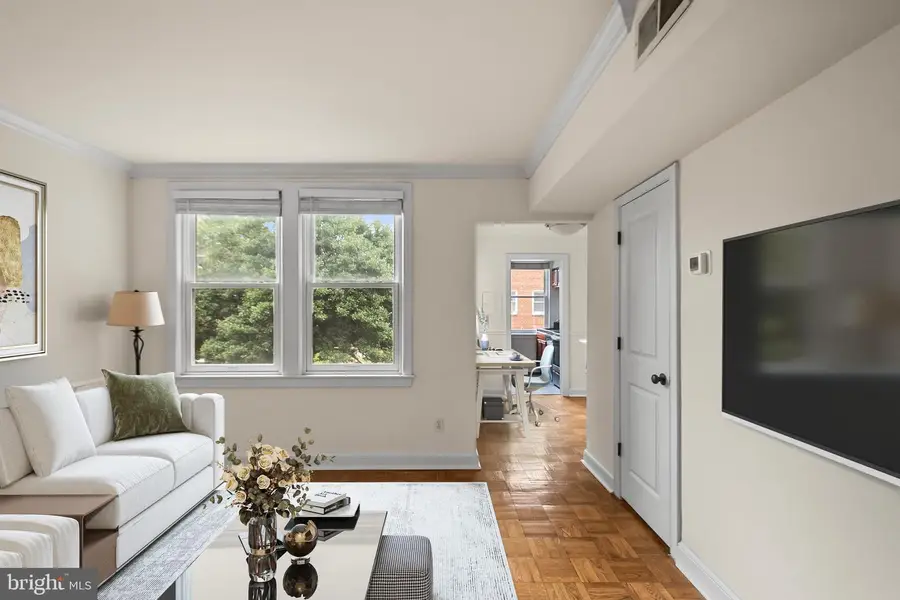 719 S Saint Asaph St #201, Alexandria, VA 22314 - #3