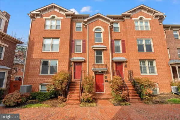 560 N West St, ALEXANDRIA, VA 22314