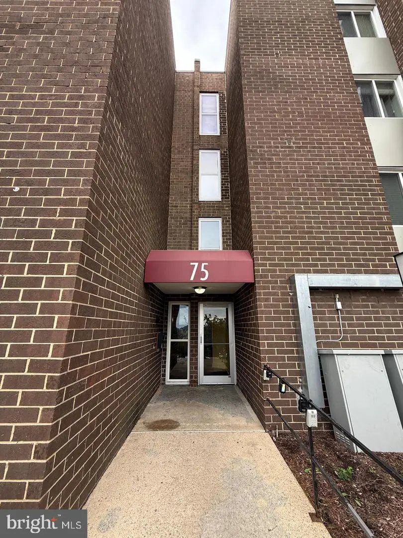 75 S Reynolds St #108, Alexandria, VA 22304 - #3