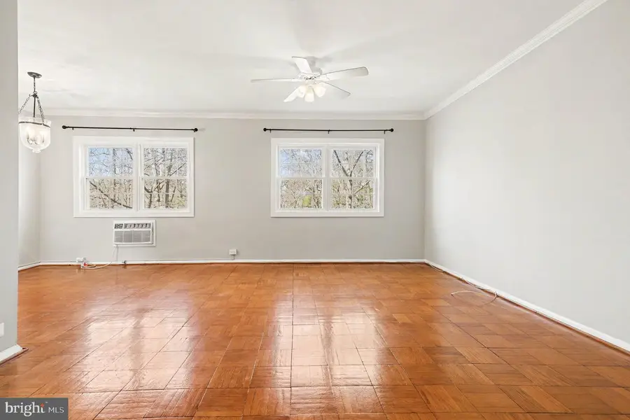 3380 Gunston Rd, Alexandria, VA 22302 - #3