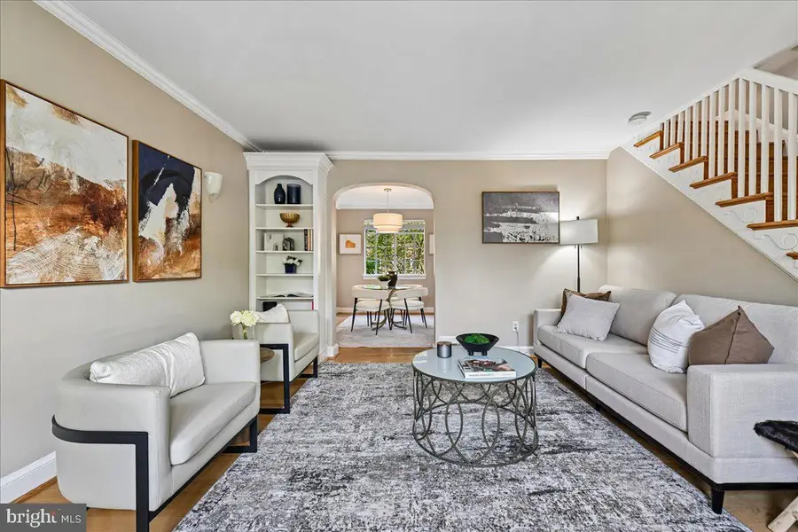 803 Chetworth Pl, Alexandria, VA 22314 - #3