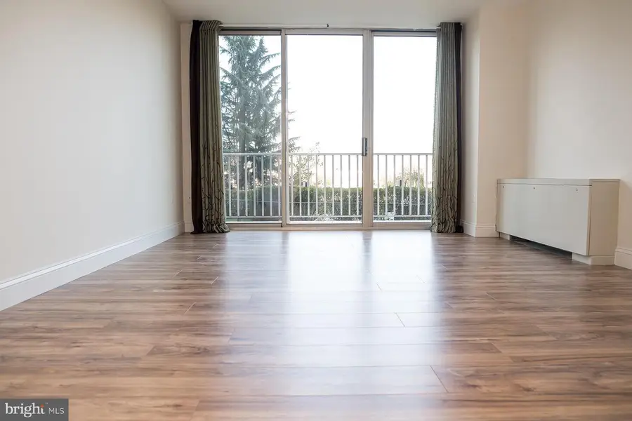 1225 Martha Custis Dr #108, Alexandria, VA 22302 - #2