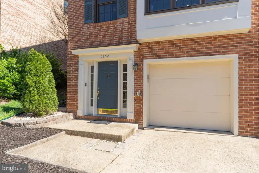 5452 Barrister Pl, Alexandria, VA 22304 - #2