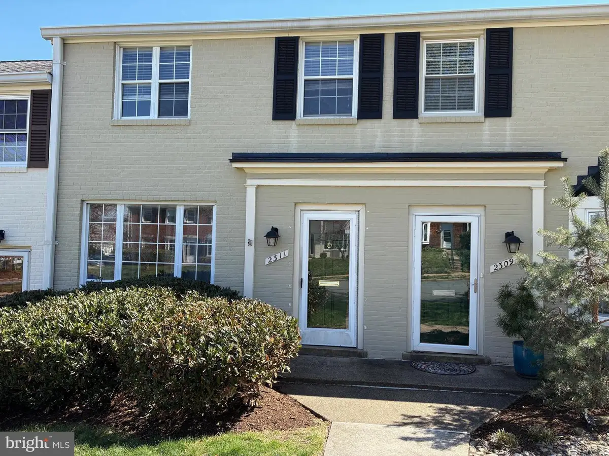 2311 N Dearing St, Alexandria, VA 22302 - #1