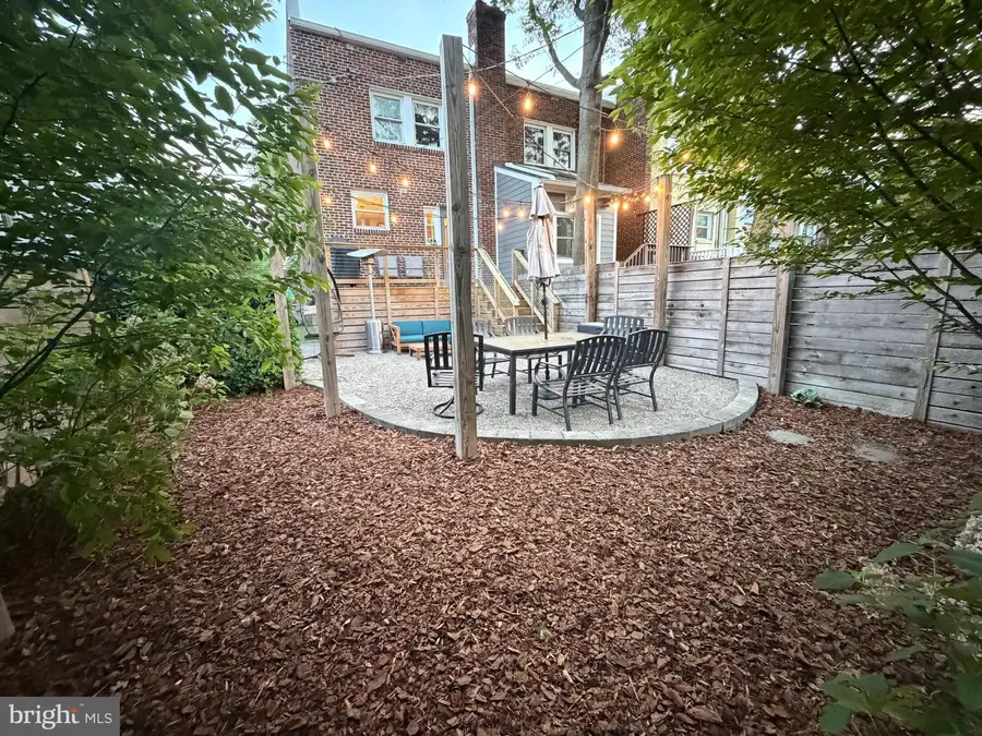 1001 Bashford Ln, Alexandria, VA 22314 - #3