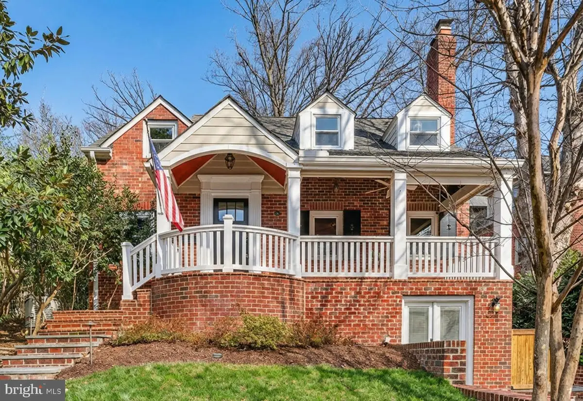 705 Chalfonte Dr, Alexandria, VA 22305 - #1