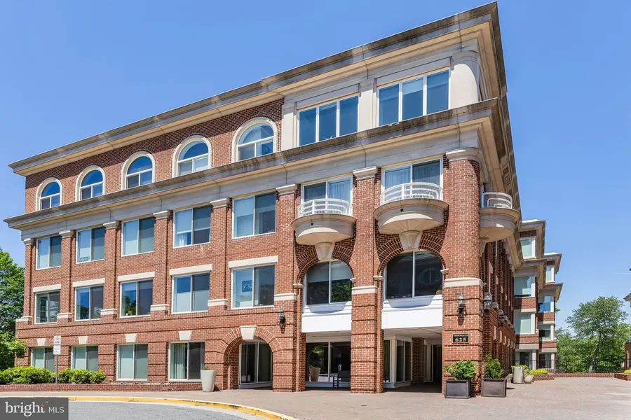 625 Slaters Ln #107, Alexandria, VA 22314 - #3