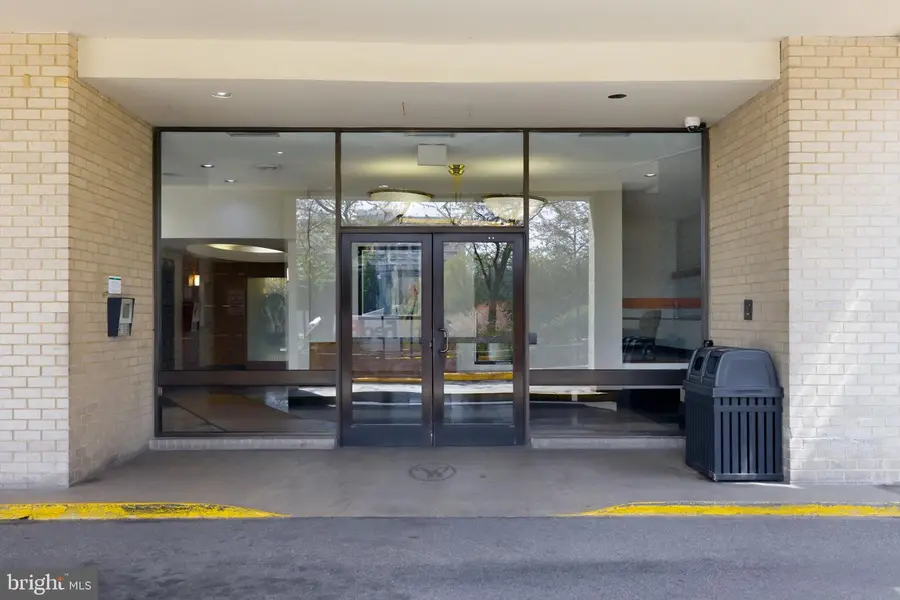 203 Yoakum Pkwy #906, Alexandria, VA 22304 - #3