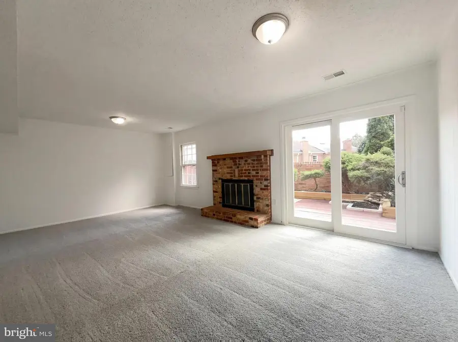 645 N Armistead St, Alexandria, VA 22312 - #3