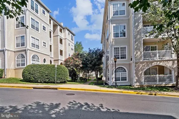 4551 Strutfield Ln #4122, Alexandria, VA 22311 - #1