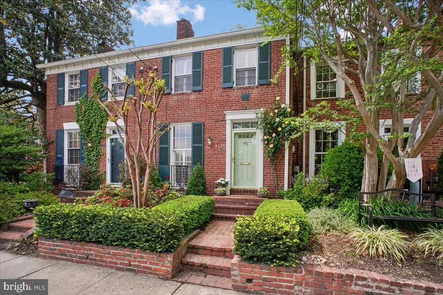 733 S Pitt St S, Alexandria, VA 22314 - #2